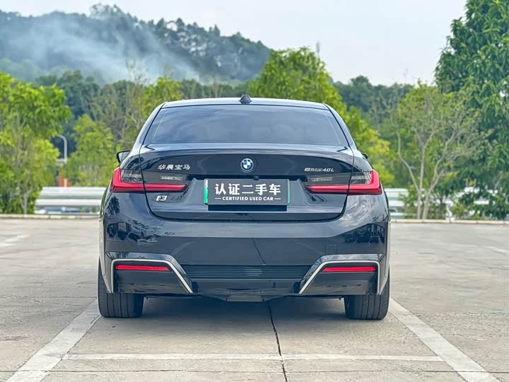 Фото 10 - BMW i3