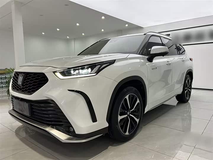 Фото 1 - Toyota Crown Kluger