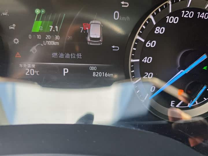 Фото 4 - Toyota Crown Kluger