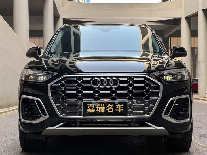 Фото 2 - Audi Q5L