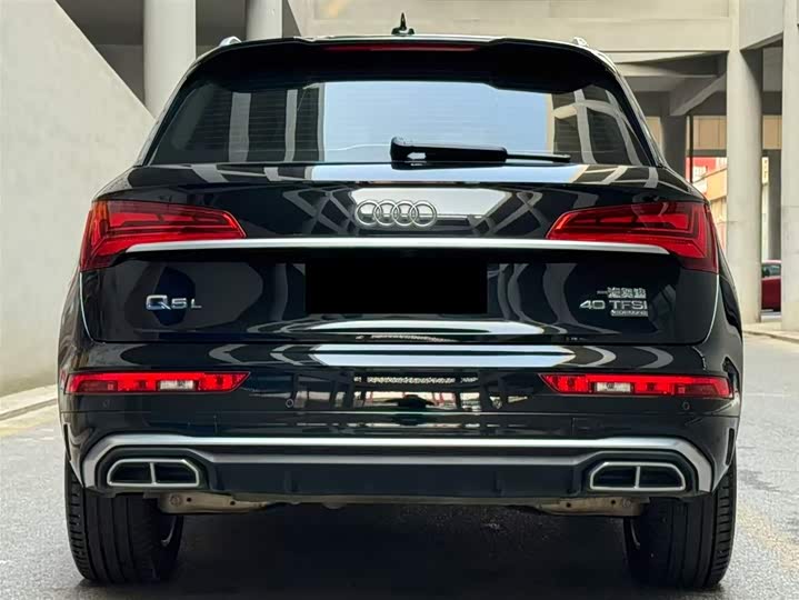 Фото 4 - Audi Q5L
