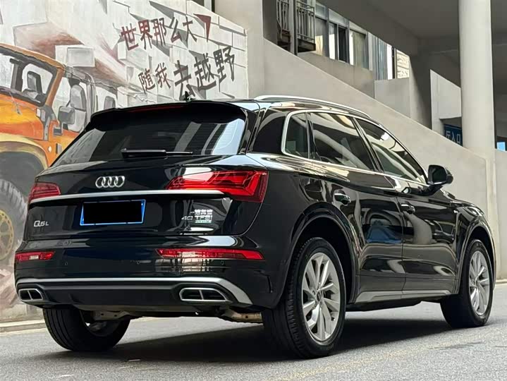 Фото 5 - Audi Q5L
