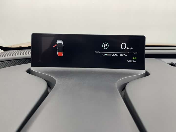 Фото 18 - Toyota bZ5