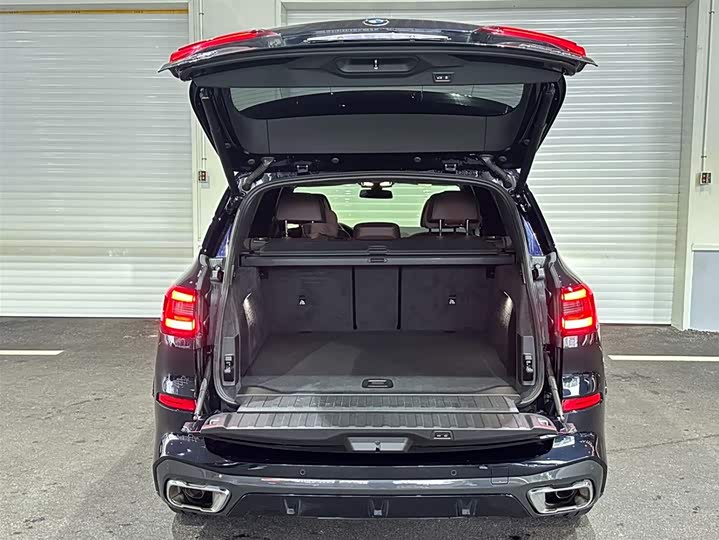 Фото 12 - BMW X5