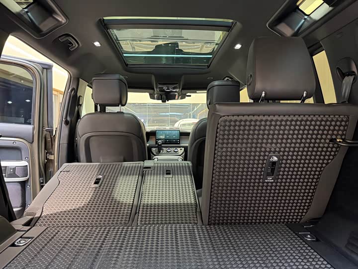 Фото 20 - Land Rover Defender