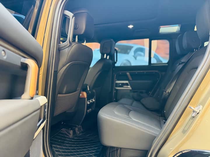 Фото 6 - Land Rover Defender