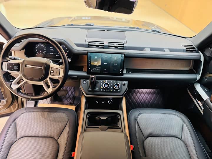 Фото 8 - Land Rover Defender