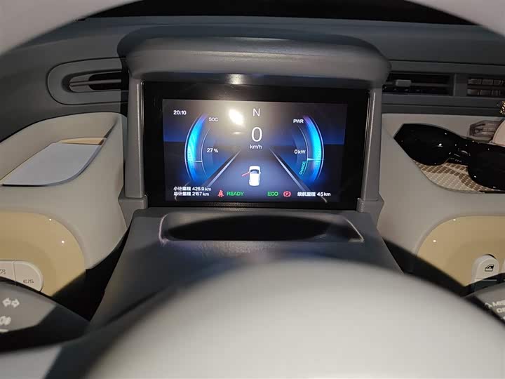 Фото 5 - Bestune Pony