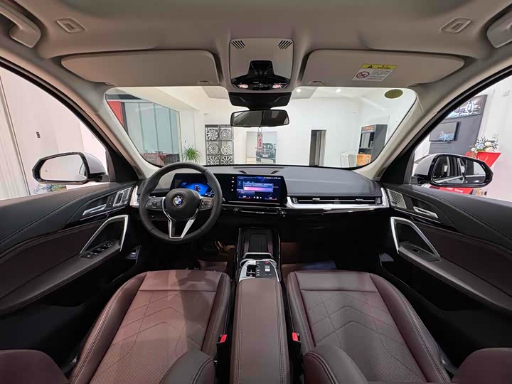 Фото 12 - BMW X1