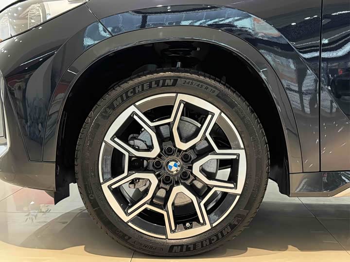 Фото 17 - BMW X1