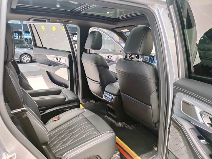 Фото 12 - GAC Trumpchi GS8