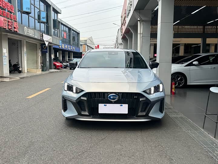 Фото 2 - GAC Trumpchi Empow R