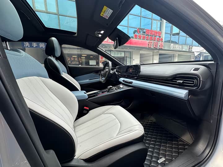 Фото 9 - GAC Trumpchi Empow R