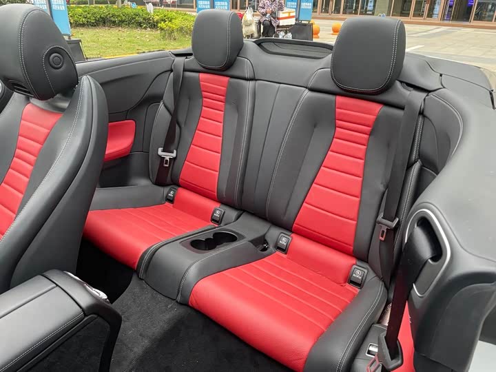 Фото 11 - Mercedes-Benz E-Class