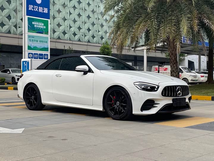 Фото 3 - Mercedes-Benz E-Class