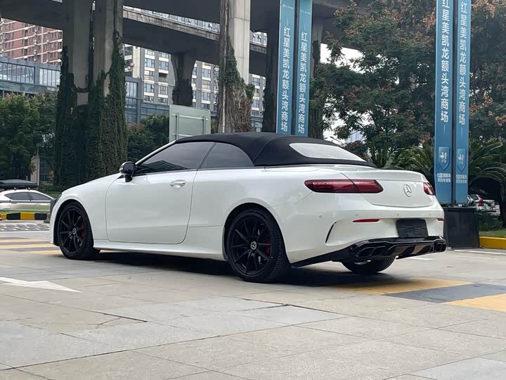 Фото 6 - Mercedes-Benz E-Class