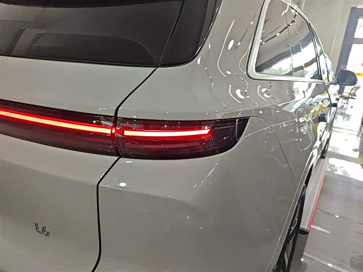 Фото 8 - LiXiang L6