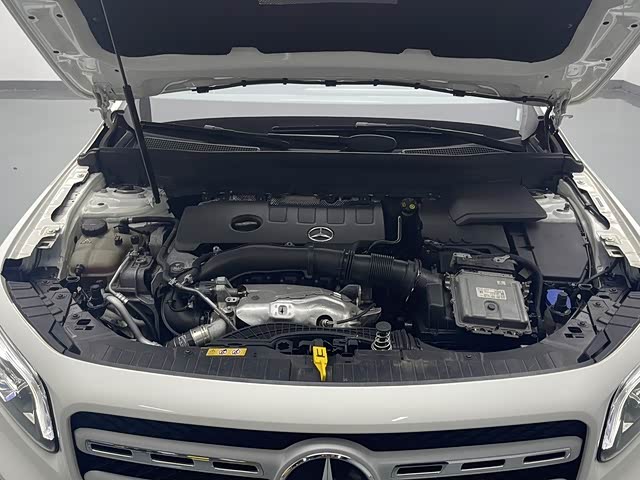 Фото 11 - Mercedes-Benz GLB-Class