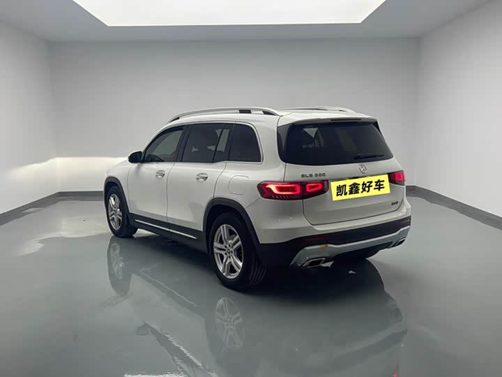 Фото 4 - Mercedes-Benz GLB-Class