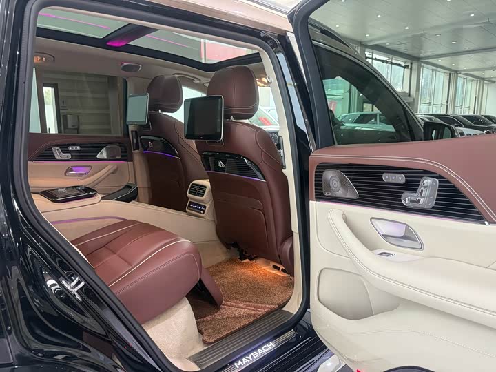 Фото 11 - Mercedes-Benz GLS-Class