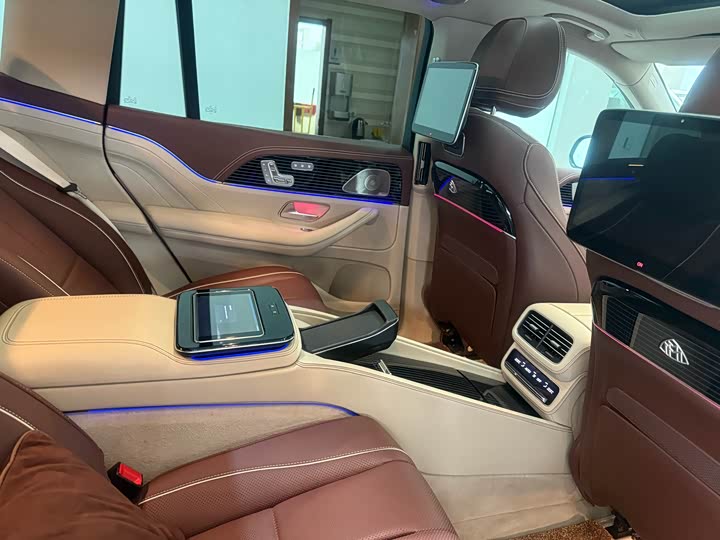 Фото 14 - Mercedes-Benz GLS-Class