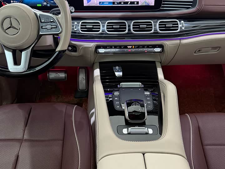Фото 21 - Mercedes-Benz GLS-Class