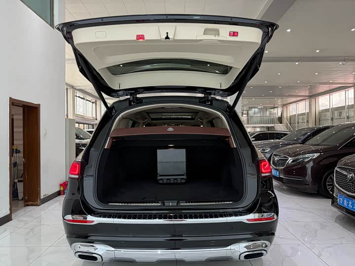 Фото 25 - Mercedes-Benz GLS-Class