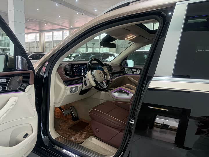 Фото 8 - Mercedes-Benz GLS-Class