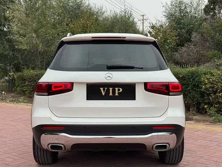 Фото 8 - Mercedes-Benz GLB-Class