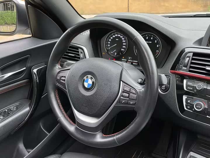 Фото 16 - BMW 2 Series