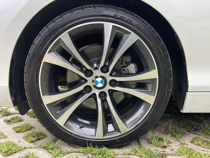 Фото 21 - BMW 2 Series