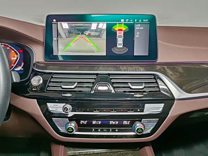 Фото 10 - BMW 5 Series