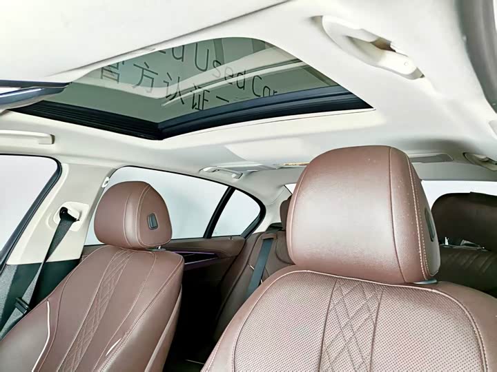 Фото 5 - BMW 5 Series