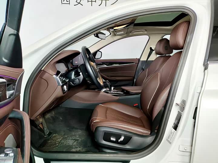 Фото 7 - BMW 5 Series