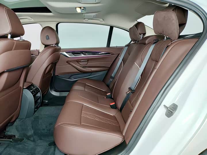 Фото 8 - BMW 5 Series