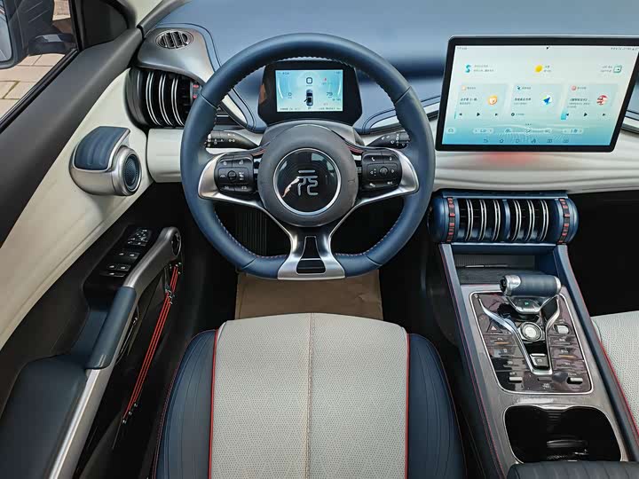 Фото 11 - BYD Yuan Plus