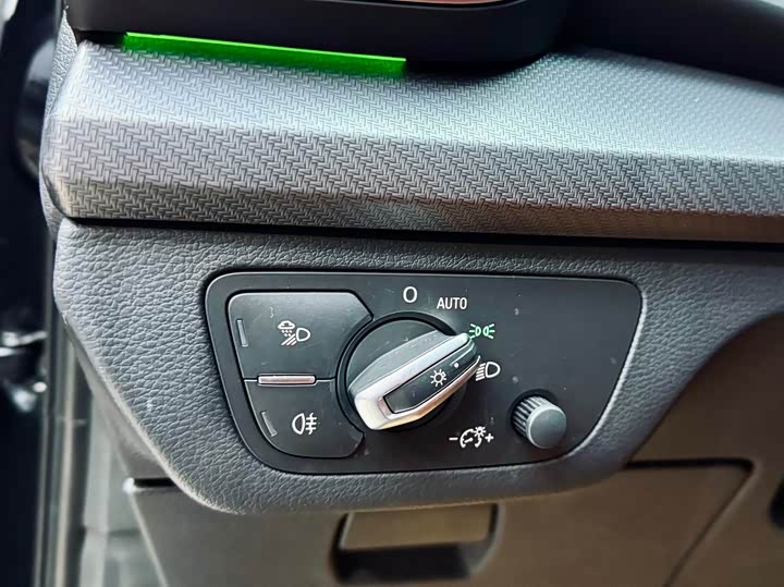 Фото 12 - Audi Q5L