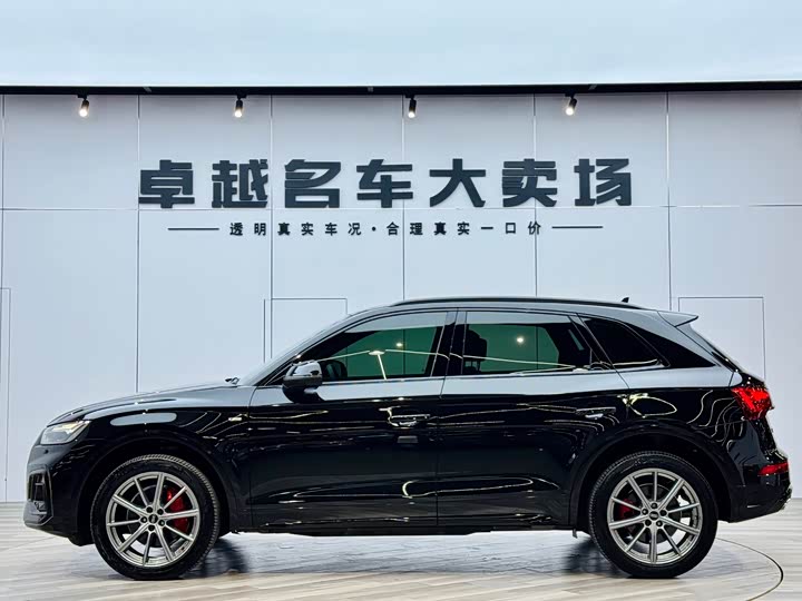 Фото 4 - Audi Q5L