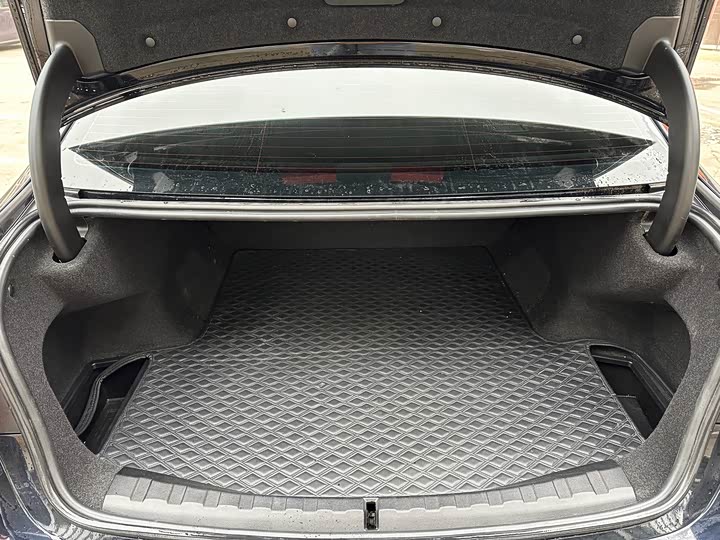 Фото 14 - BMW i3