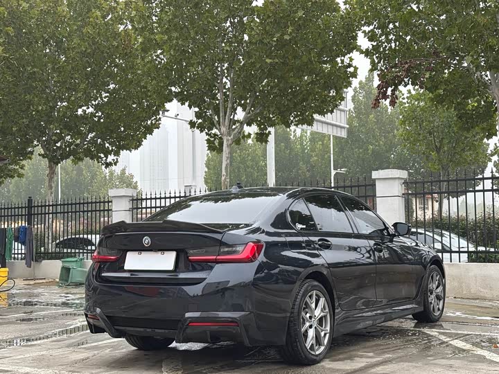 Фото 16 - BMW i3