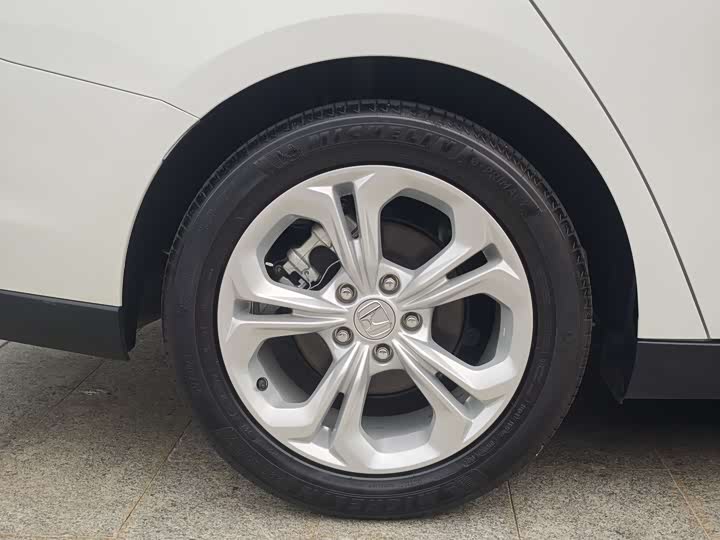 Фото 11 - Honda Accord