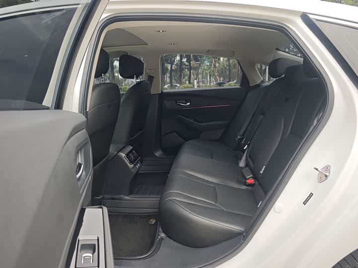 Фото 13 - Honda Accord