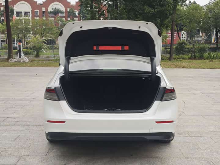 Фото 24 - Honda Accord