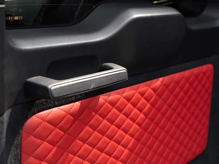 Фото 23 - Mercedes-Benz G-Class AMG