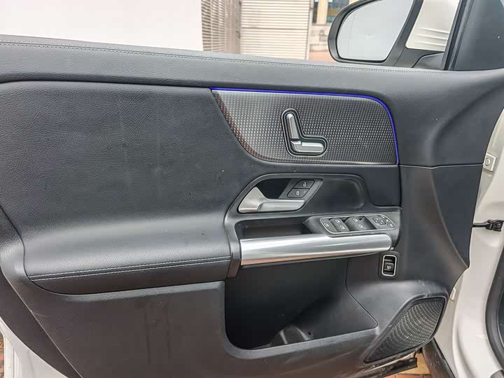 Фото 8 - Mercedes-Benz GLA-Class