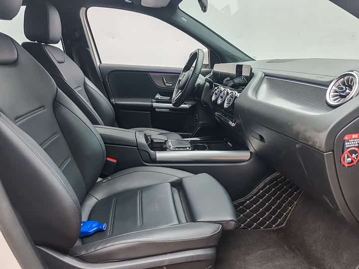 Фото 9 - Mercedes-Benz GLA-Class