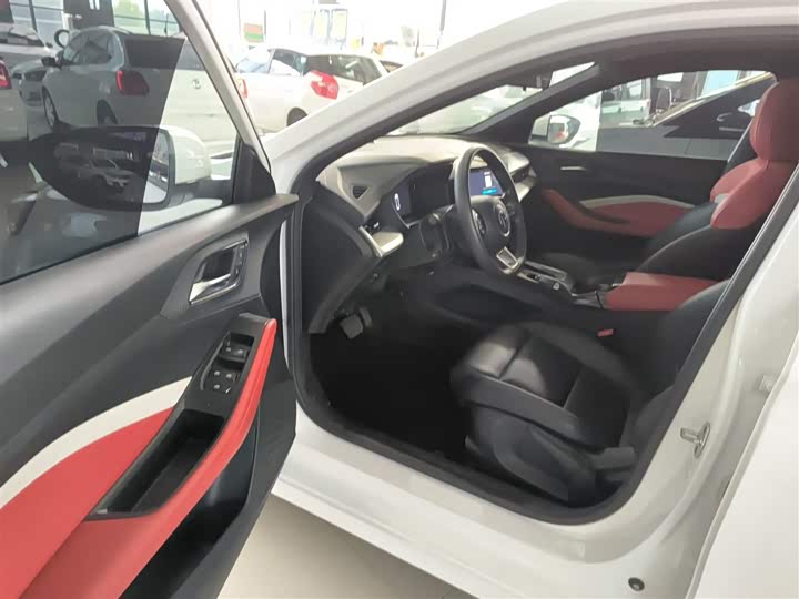 Фото 16 - MG Motor 5