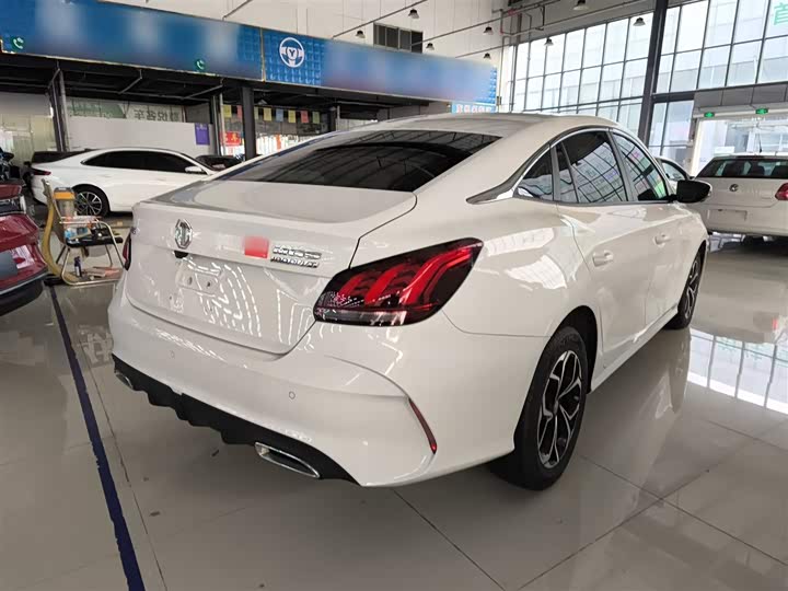 Фото 7 - MG Motor 5