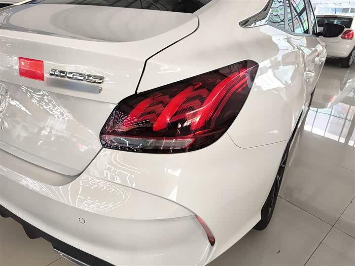 Фото 8 - MG Motor 5