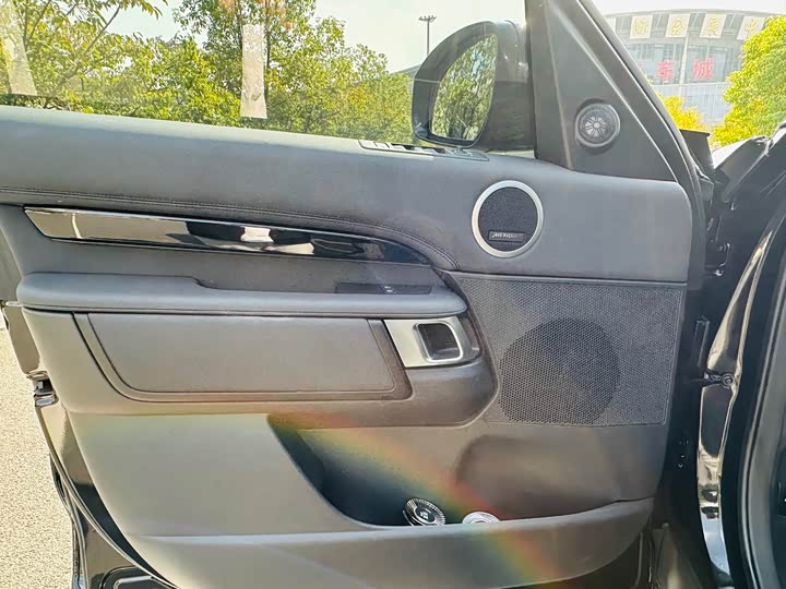 Фото 5 - Land Rover Discovery